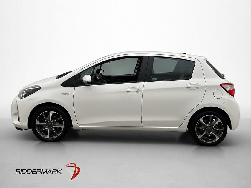 Bild 4 av Toyota Yaris Hybrid Active 101hk Kamera 0.37l/mil Nyservad