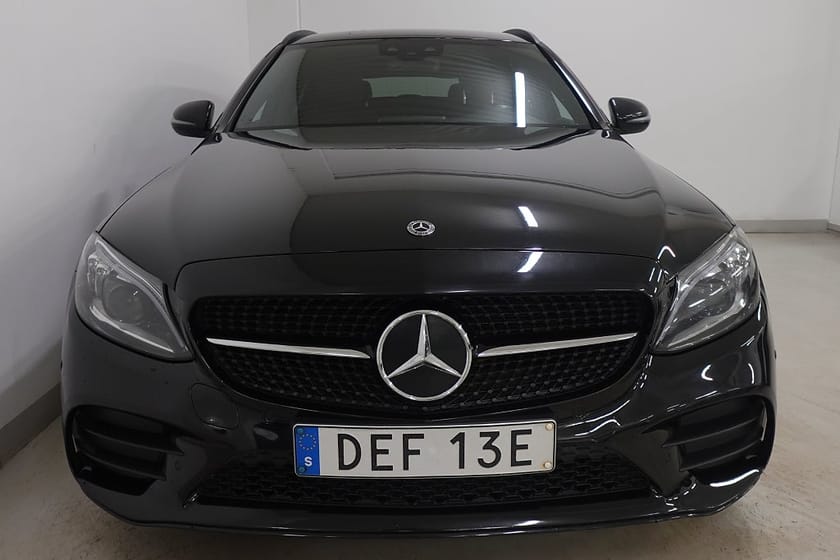 Bild 2 av Mercedes-Benz C 300 T e 9G AMG Line Night Edt D-värme Cockpit Drag