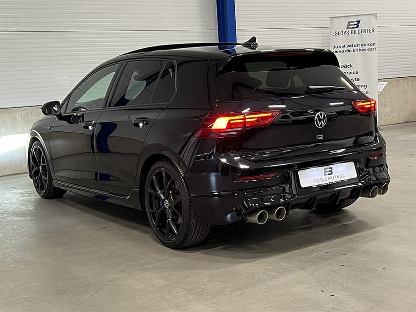 Bild 5 av Volkswagen Golf R 2.0 TSI 4M DSG 320 HK / Taklucka / Digital cockpit /