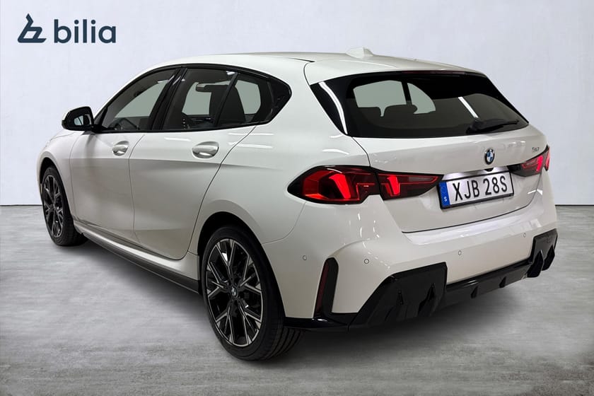Bild 2 av BMW 120 M-Sport / Sportstolar Alcantara /Backkamera /Navigation