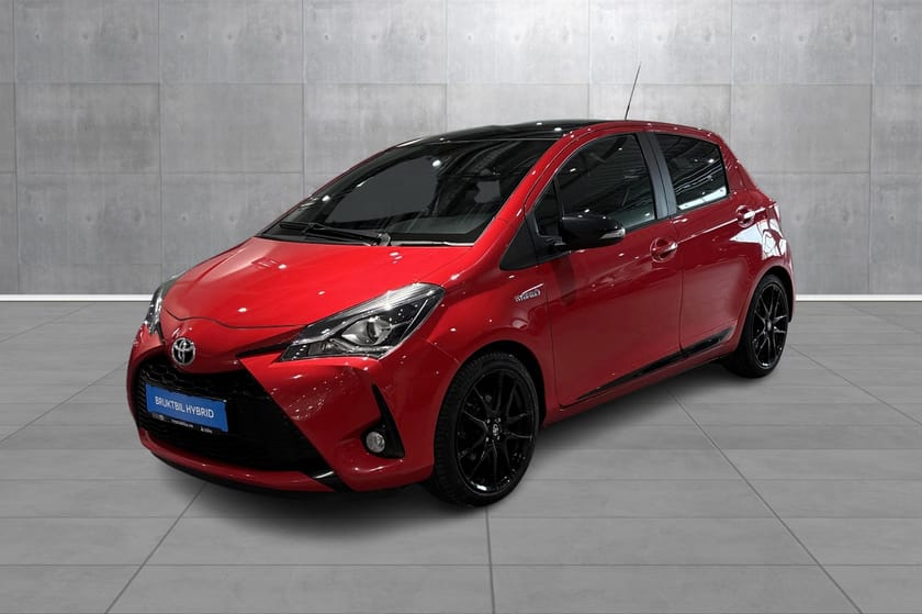 Bilde 1 av Toyota Yaris Hybrid 1,5 GR SPORT, cruise, kamera, dab+, sort tak