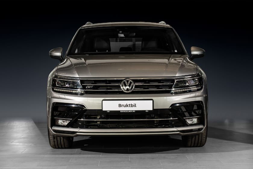 Bilde 3 av Volkswagen Tiguan 2.0 190hk Highline R-Line 4x4 Webasto Krok Acc Minne+++