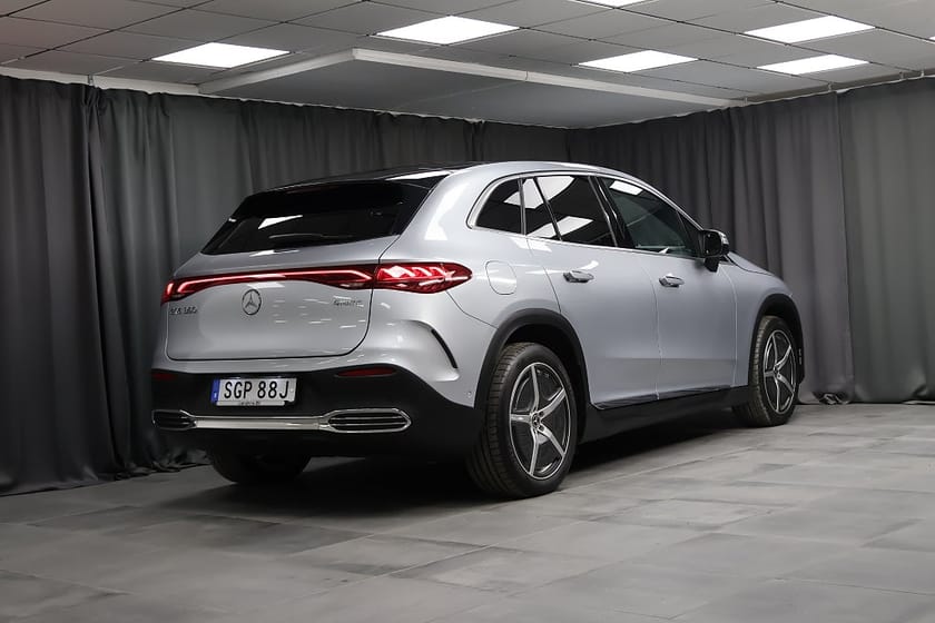 Bild 2 av Mercedes-Benz EQE SUV 350 4MATIC AMG BURMESTER 360 PANO MINNE VINTERPAKET LÅN