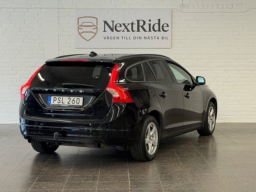 Bild 4 av Volvo V60 T3 Your Kinetic Euro 6 | Dragkrok |Parkeringssens|NyBes