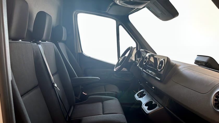 Bild 3 av Mercedes-Benz eSprinter 320 81 kWh SKÅP A2 PRO