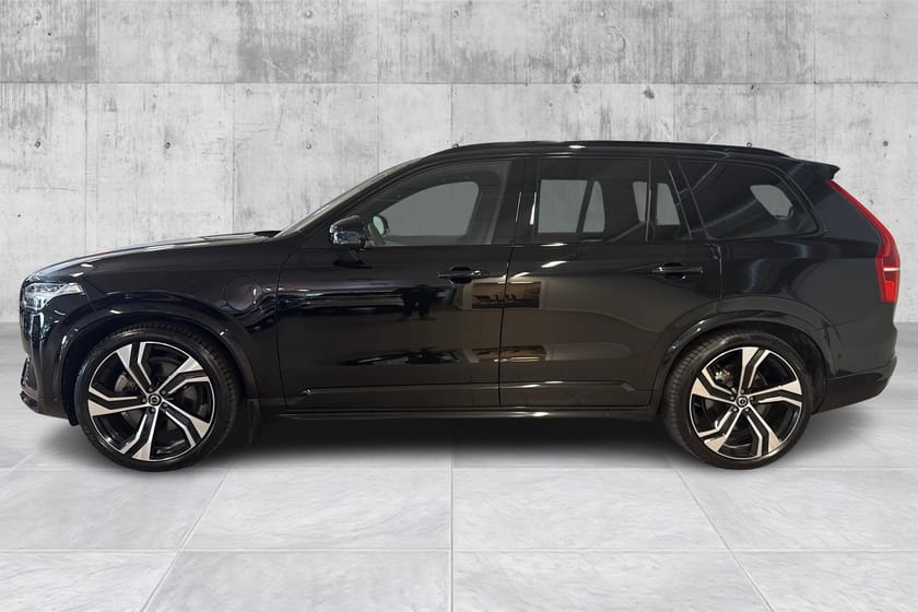 Bilde 2 av Volvo XC90 7-seater T8 Ultimate Dark/B&W/Luft/22"/Krok/Pano/Topputstyrt!