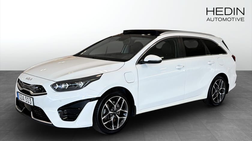 Bild 1 av Kia Ceed Sportswagon Plug-in Hybrid ADVANCE PLUS / GODKÄND / PANO / NYSERVAD