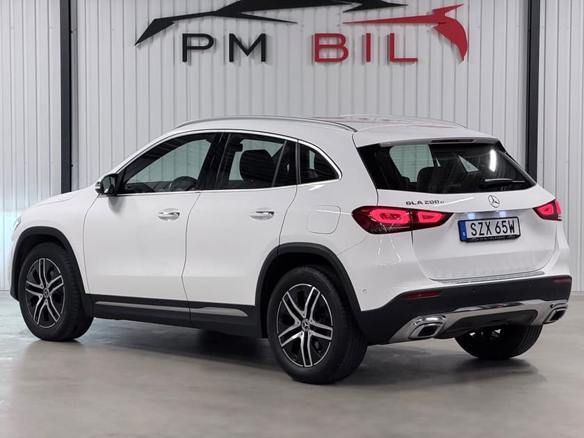 Bild 4 av Mercedes-Benz GLA 200 d En-Brukare Moms Drag Värmare Skinn Navi S&V-Hjul
