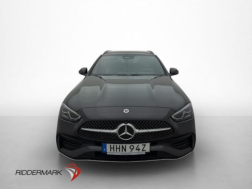 Bild 2 av Mercedes-Benz C 300 T e AMG Pano HUD Drag 360° Värmare Navi