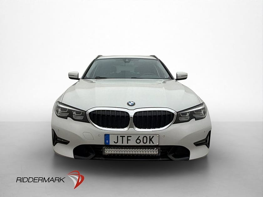 Bild 2 av BMW 330e xDrive Touring 292hk Sport Line Drag Navi Kamera