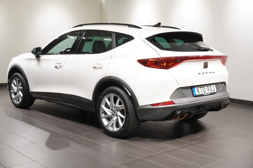 Bild 3 av CUPRA Formentor e-Hybrid 1.4 DSG Kamera LED Drag