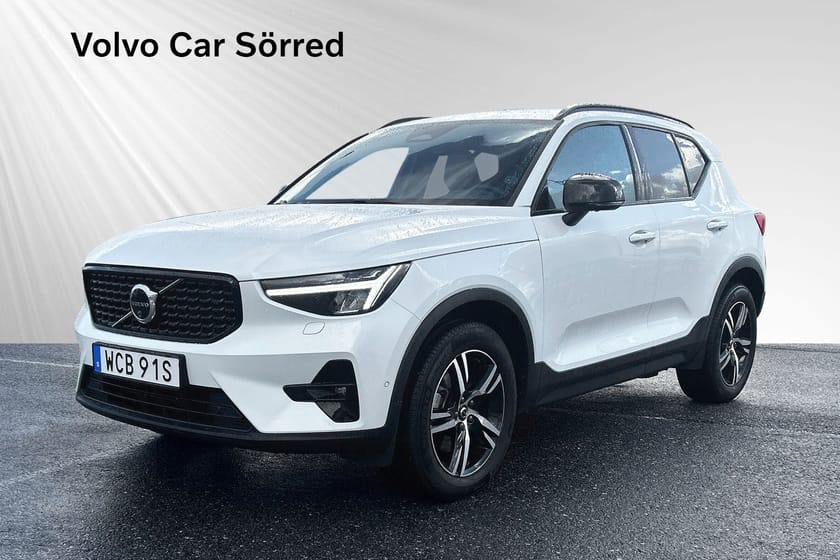 Bild 1 av Volvo XC40 B3 FWD Bensin Plus Dark