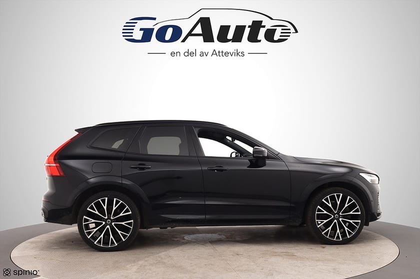 Bild 3 av Volvo XC60 Recharge T6 AWD R-Design 350hk  22" Fälgar/Panorama