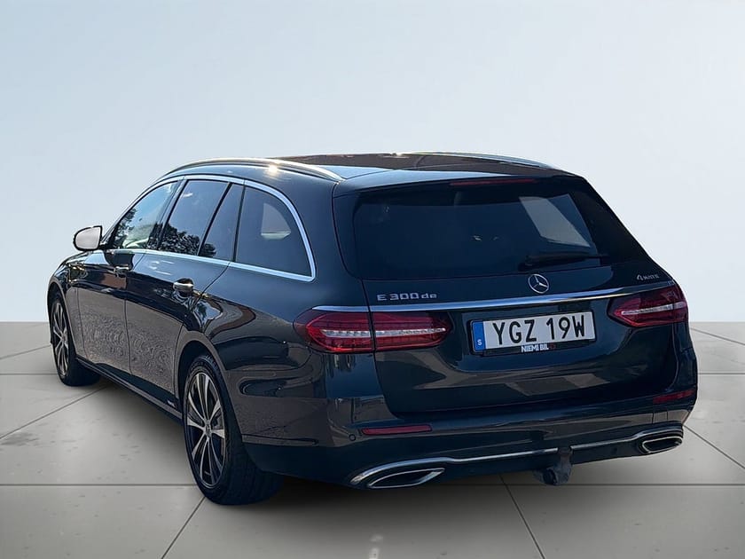 Bild 5 av Mercedes-Benz E 300 T de 4MATIC 9G-Tronic Avantgarde Kamera SoV Drag