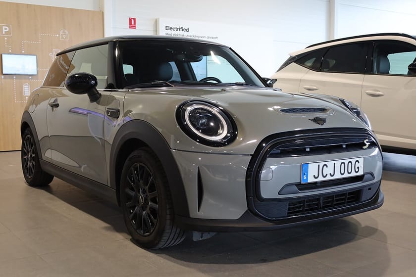 Bild 4 av MINI Cooper SE Navi Läder Värmare Carplay Sensorer LED