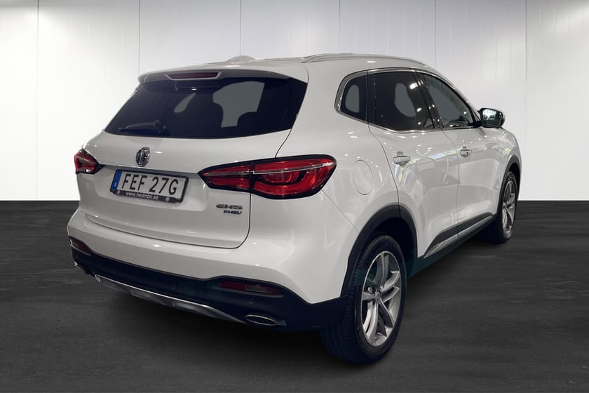 Bild 3 av MG EHS PHEV LUXURY PLUG-IN HYBRID - VINTERHJUL