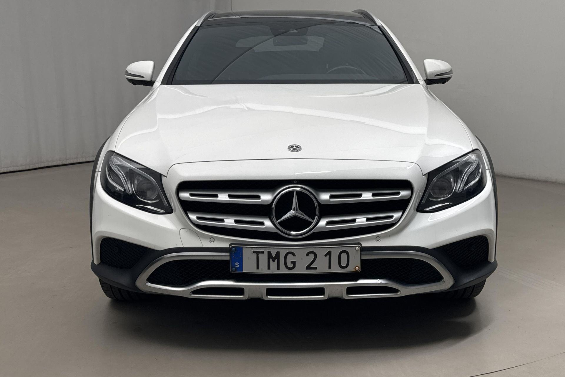 Mercedes-Benz E 220 d 4MATIC All-Terrain 2017, bild 5/10