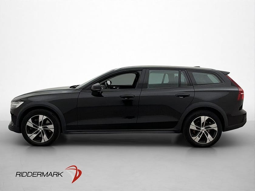 Bild 4 av Volvo V60 Cross Country D4 AWD Momentum VoC Värmare Kamera