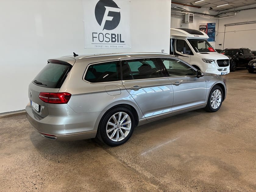 Bild 3 av Volkswagen Passat Variant GTE 1.4 TSI ACT Värmare Drag Backkamera Nyservad SoV
