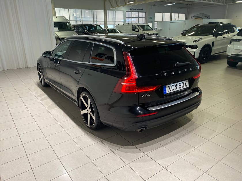 Bild 3 av Volvo V60 B4 Bensin Momentum Advanced Edition