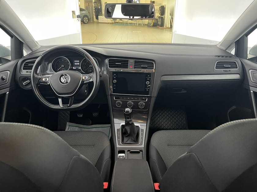 Bild 5 av Volkswagen Golf Sportscombi Sc TSI 110hk Dragkrok Kamera App-Connect