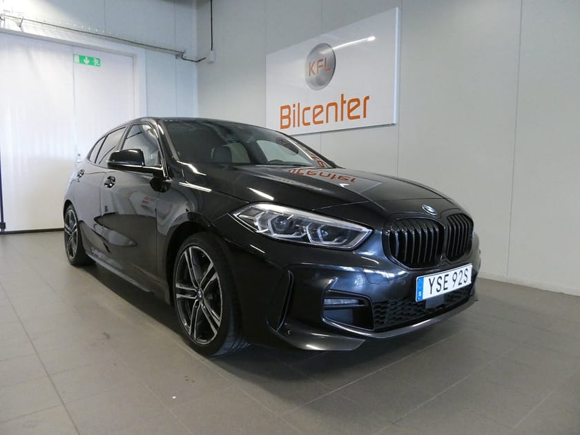 Bild 2 av BMW 118i M Sport Aut-Parkeringssensor-LED-Ambiente-Rattvärme SoV