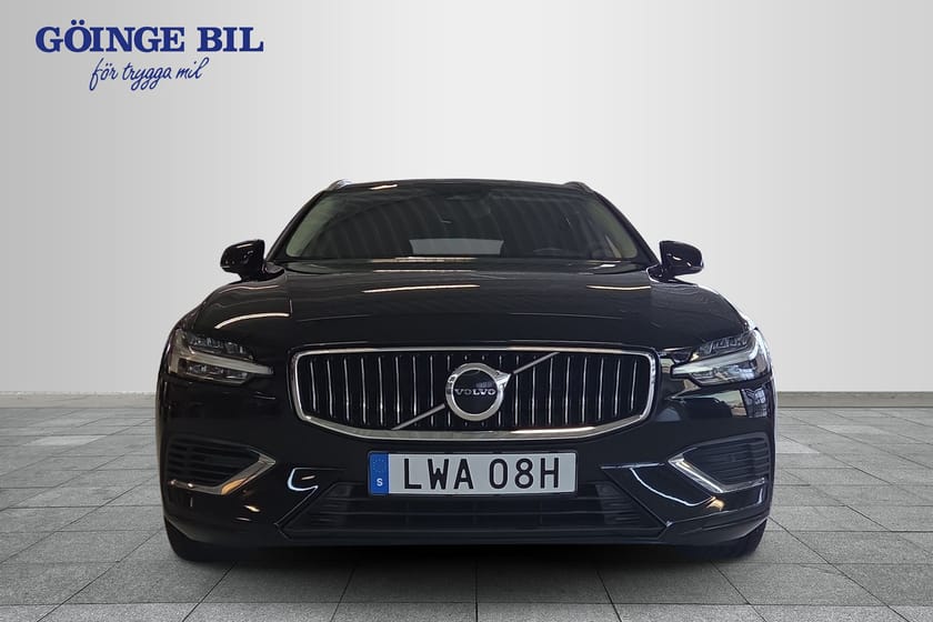 Bild 3 av Volvo V60 Recharge T6 Core Edition Drag/ Navi/ Kamera/ Tonade rutor