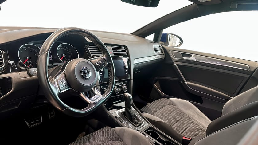 Bild 2 av Volkswagen Golf Sportscombi GT 1.5 TSI Backkamera/Drag/Värmare