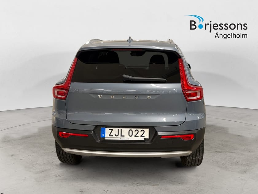 Bild 4 av Volvo XC40 T3 MOMENTUM 1,5 163 HK