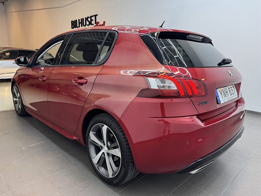 Bild 4 av Peugeot 308 1.2 PureTech 130 Active/Style Pano/Navi/Kamera