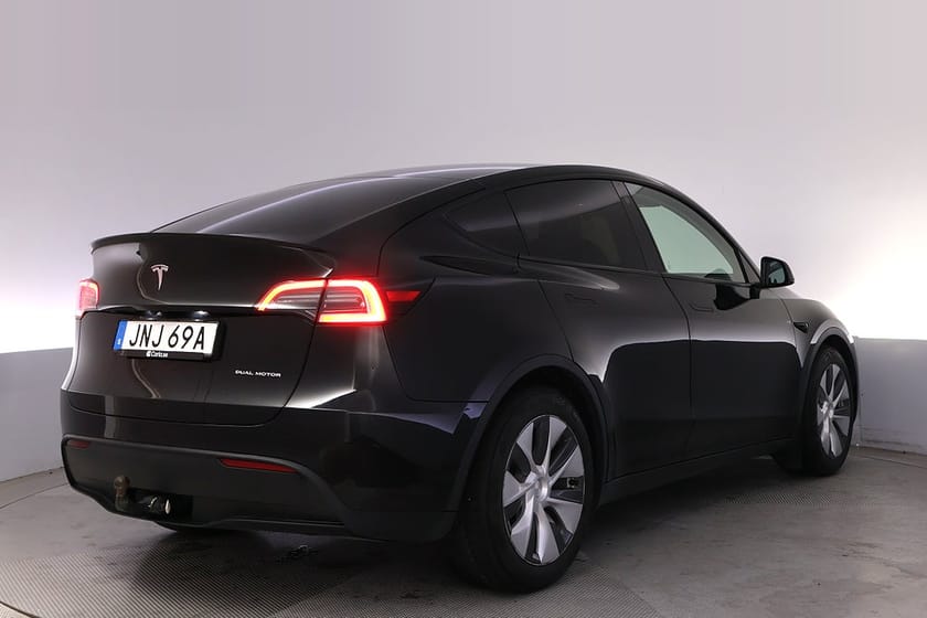 Bild 5 av Tesla Model Y Long Range AWD