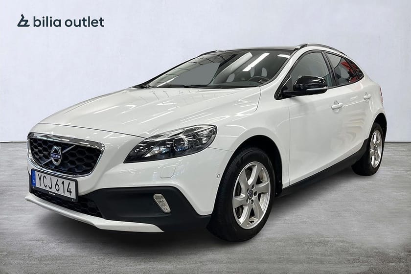 Bild 1 av Volvo V40 Cross Country D3 Momentum 150hk / Navi Sensorer Pano Kamrem Bytt
