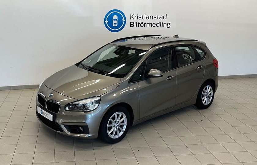 Bild 2 av BMW 218d Active Tourer Advantage M-Ratt, Dragkrok
