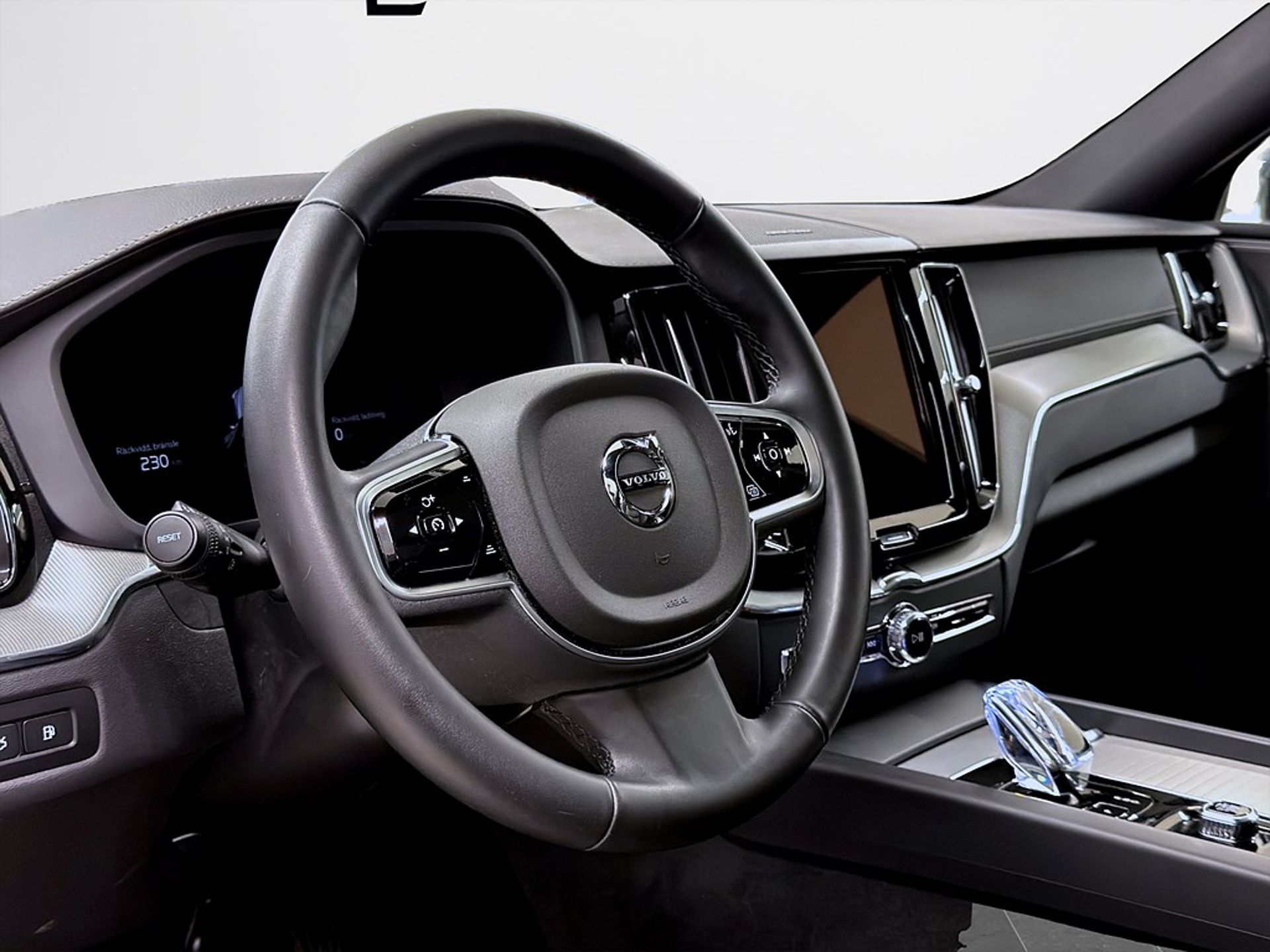 Volvo XC60 T6 Ultra 2025, kuva 9/10