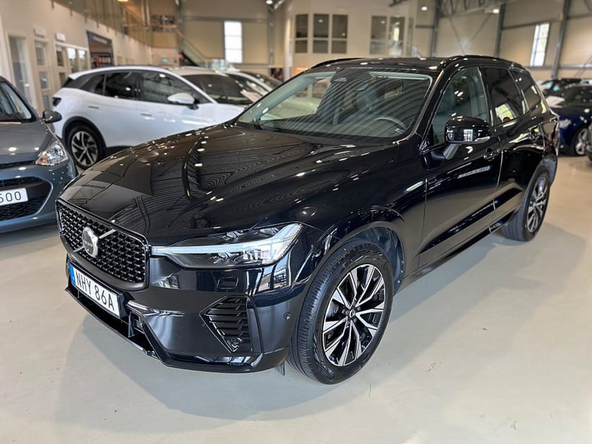 Bild 1 av Volvo XC60 B5 AWD Geartronic Plus Dark 250hk 360 / H/K / Drag
