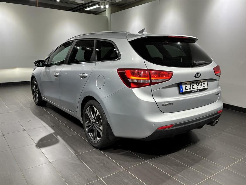 Bild 2 av Kia cee'd_sw Sportwagon 1.6 GT-Line Kamera Rattvärme Tonade