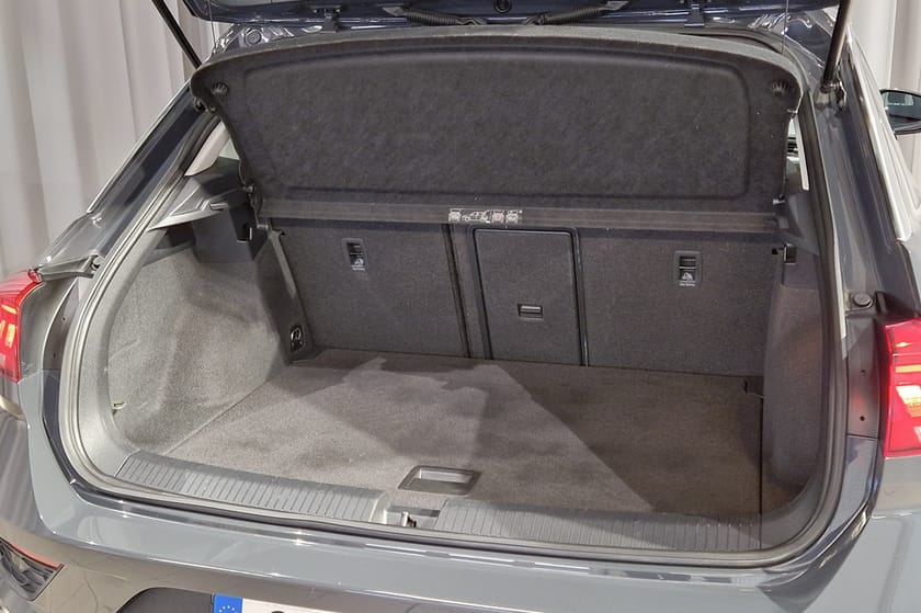 Bild 5 av Volkswagen T-Roc | Drag | Backkamera | Farthållare | 110 hk 6vxl