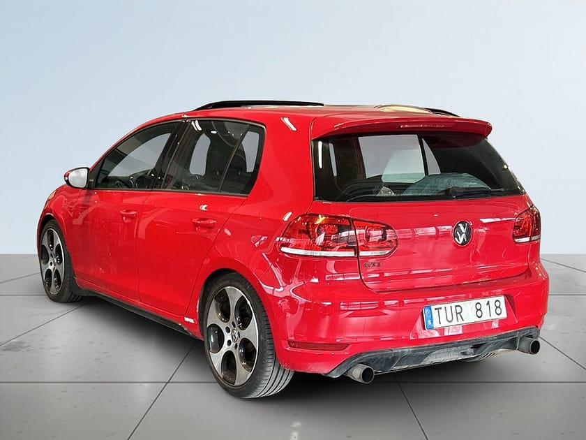 Bild 5 av Volkswagen Golf  GTI 5-door 2.0 Pano/SoV/Drag/Kamera/Psens