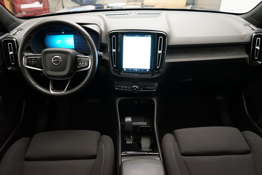 Bild 5 av Volvo C40 Recharge Core Edition, Baklucka elmanövrerad, Panoramaglastak ej öppnb