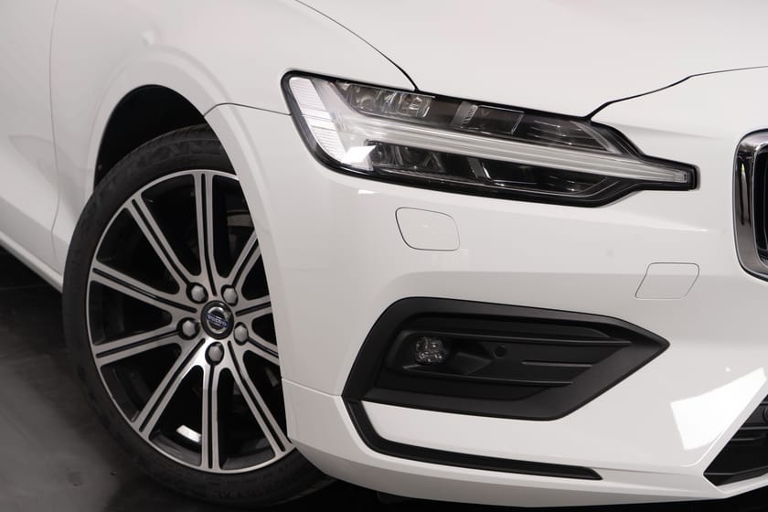 Bilde 3 av Volvo V60 D4 Momentum. AdaptivCC/VOC/Oppv.ratt/Bluetooth/P.varmer