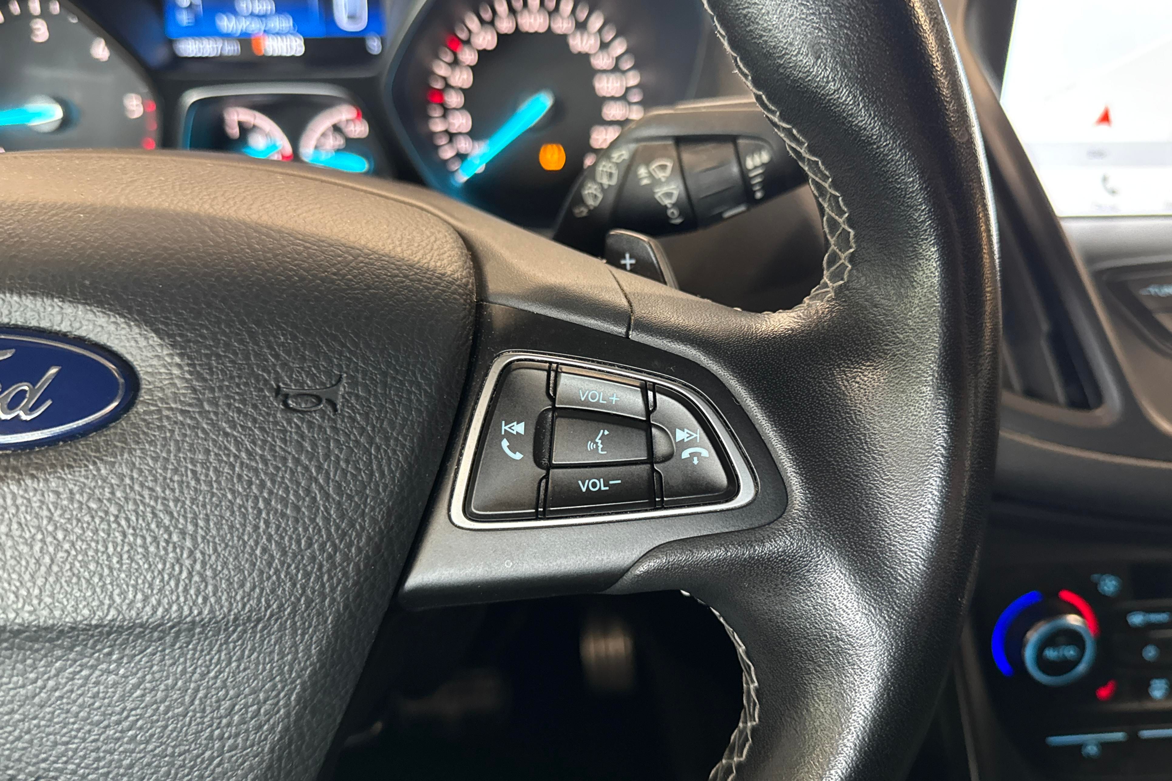 Ford Kuga 1.5 TDCi Powershift, 6-trinn, 120hk, 2017