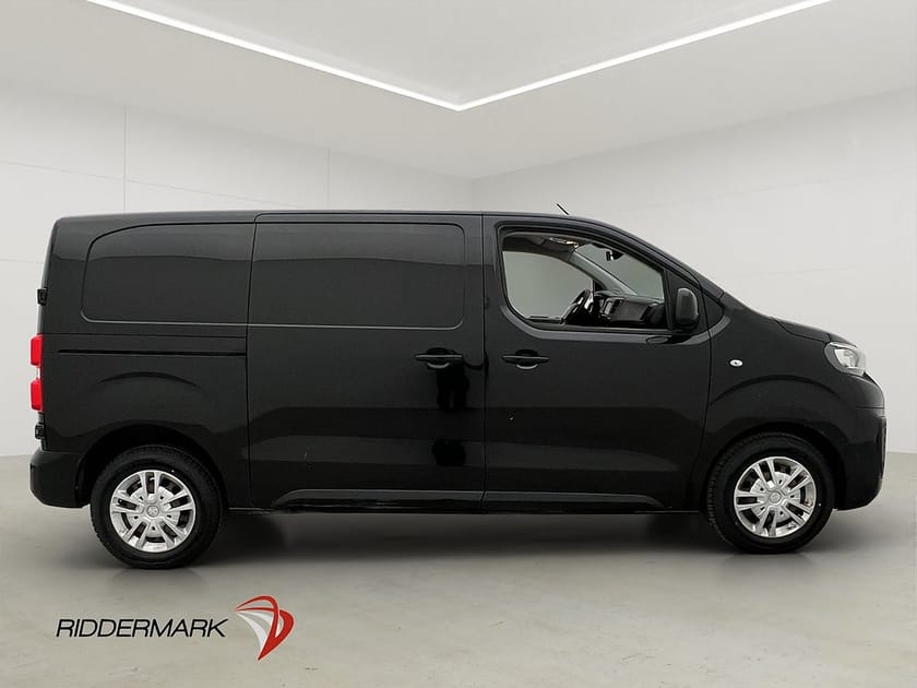 Bild 2 av Peugeot Expert Panel Van L2 2.0HDi Värmare Drag B-Kamera CARPLAY Moms