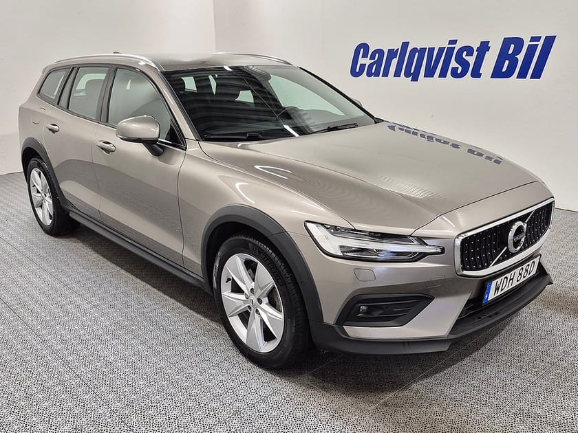 Bild 5 av Volvo V60 Cross Country B4 MILDHYBRID AWD 197HK 4x4 Advanced