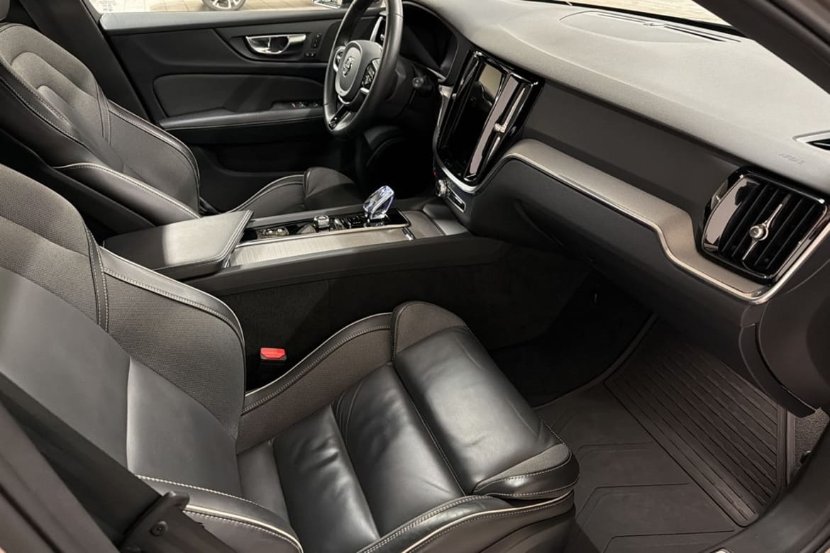 Volvo V60 2023 - miniatyr 16