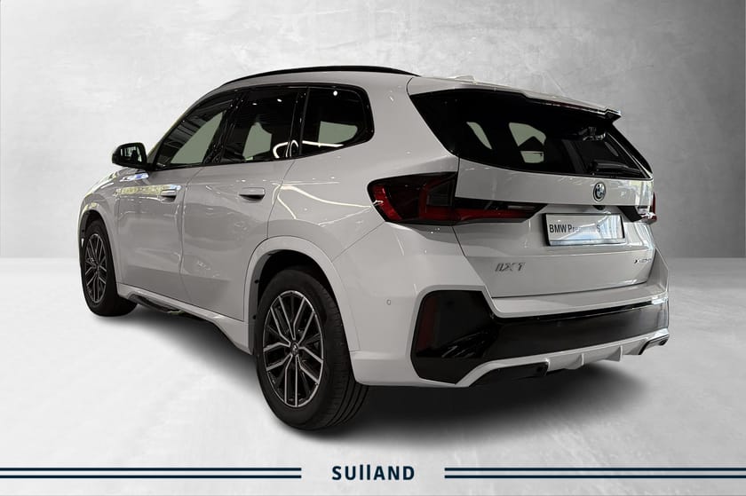 Bilde 3 av BMW iX1 xDrive30 Fully Charged/Panoramatak/Utvidet assistent pakke!