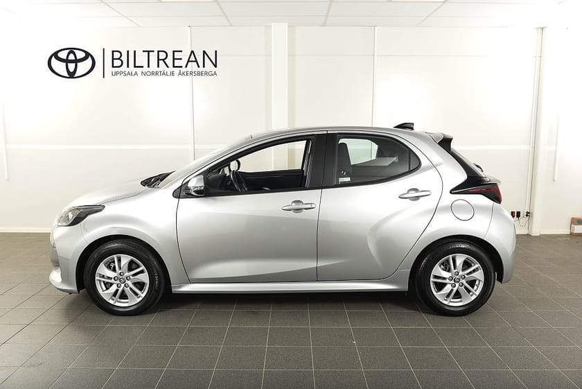 Bild 3 av Toyota Yaris Hybrid 115 1,5 Elhybrid Active Komfort P-sensorer Backkamera