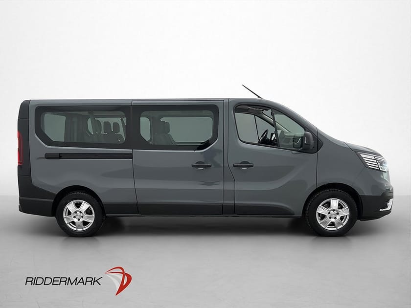 Bild 2 av Renault Trafic Grand Kombi Lång 170hk Kamera LED Drag 9-Sits Moms