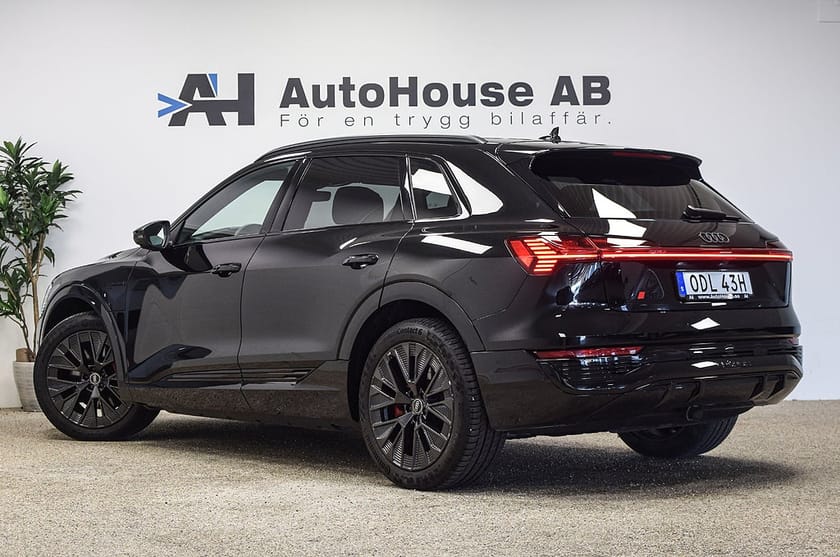 Bild 2 av Audi Q8 55 e-tron quattro S Line B&O 360 Pano Drag Matrix 4,99%