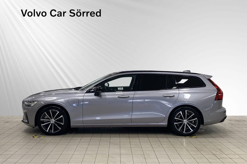 Bild 3 av Volvo V60 T6 Plus Dark Nordic Edition, 360 Kamera, H&K