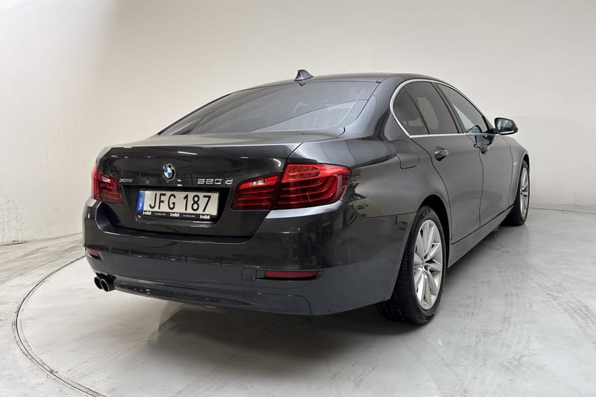 Bild 3 av BMW 520d xDrive Sedan 520 Sedan, F10 (190hk) Sportpaket HiFi